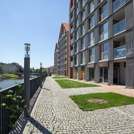 Unique Motlawa Riverbank Apartment Gdansk Exterior photo